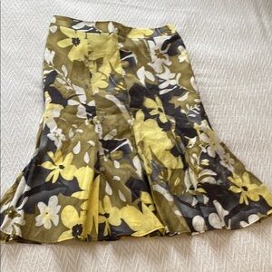 Melanie Lyne Floral A-Line Midi Skirt in Yellow and Olive Boho Feminine Beach
